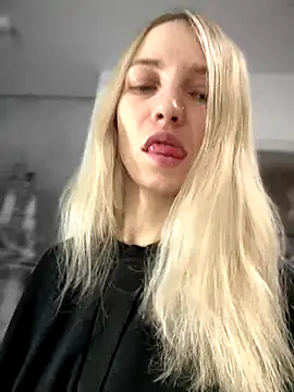 Snapshot of Adelina0001 chatting on 2, 12, 2024 Adelina0001 online show from 2, 12, 2024