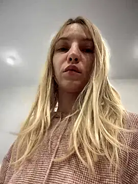 Snapshot of Adelina0001 chatting on 7, 12, 2024 Adelina0001 online show from 7, 12, 2024