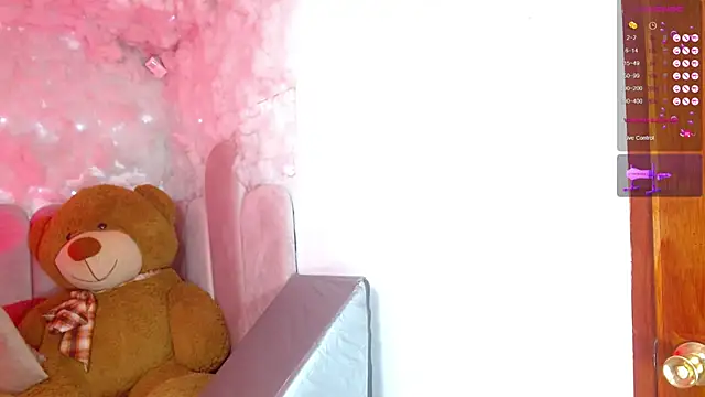 Snapshot of puca_ebony chatting on 10, 3, 2026 puca ebony online show from 10, 3, 2026