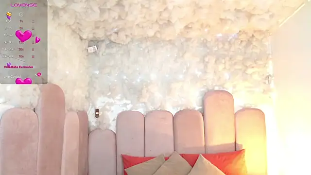 Snapshot of puca_ebony chatting on 9, 4, 2026 puca ebony online show from 9, 4, 2026