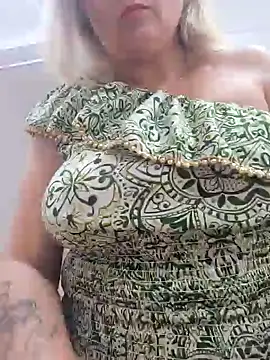 Snapshot of lady_charlyne chatting on 18, 1, 2025 lady charlyne online show from 18, 1, 2025