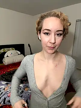 Snapshot of ketarisenup chatting on 17, 11, 2025 ketarisenup online show from 17, 11, 2025