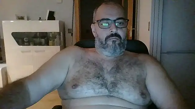 Snapshot of templar2303 chatting on 23, 10, 2025 templar2303 online show from 23, 10, 2025