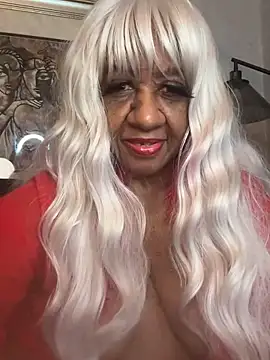 BreanaDivine online show from 6, 3, 2026