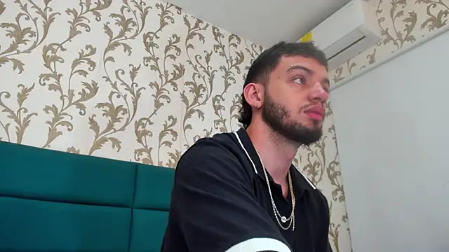 Michael magno online show from 26, 12, 2024