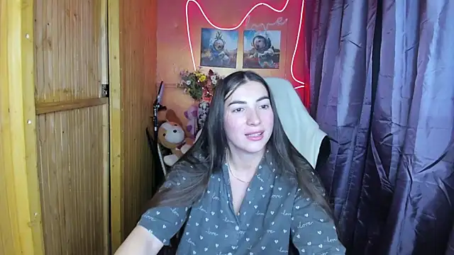 Snapshot of Fiery_Brunette_ chatting on 26, 12, 2024 Fiery Brunette  online show from 26, 12, 2024