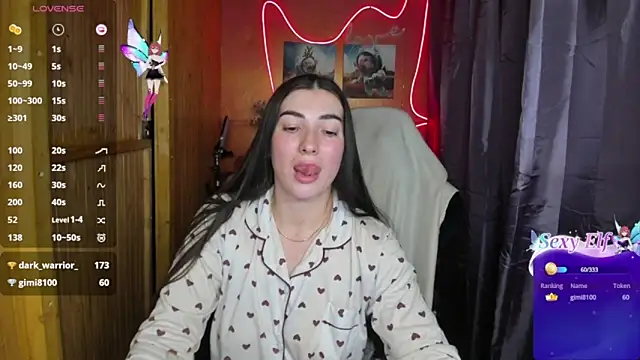 Snapshot of Fiery_Brunette_ chatting on 31, 12, 2024 Fiery Brunette  online show from 31, 12, 2024