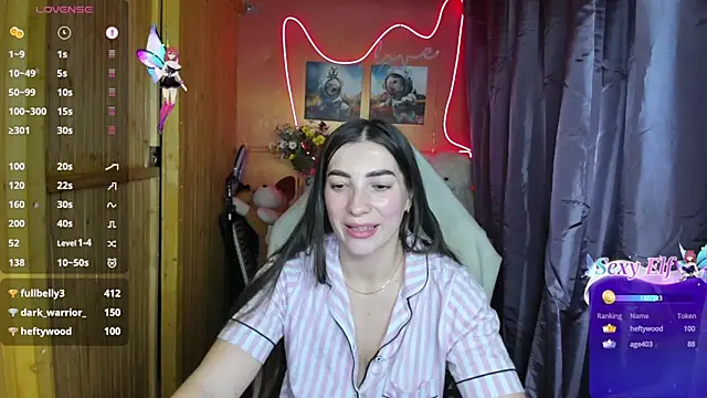 Snapshot of Fiery_Brunette_ chatting on 3, 1, 2025 Fiery Brunette  online show from 3, 1, 2025