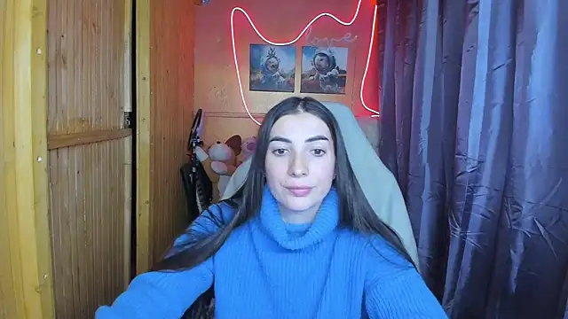 Snapshot of Fiery_Brunette_ chatting on 4, 2, 2025 Fiery Brunette  online show from 4, 2, 2025