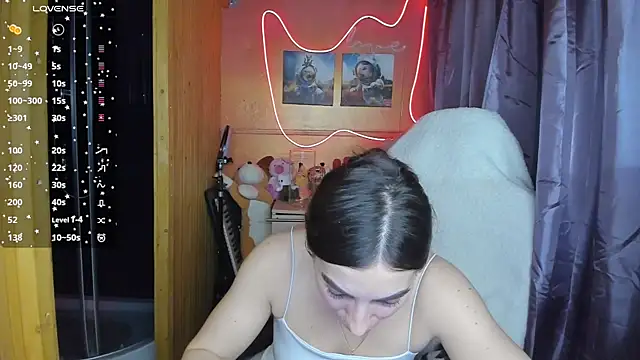 Snapshot of Fiery_Brunette_ chatting on 21, 3, 2025 Fiery Brunette  online show from 21, 3, 2025