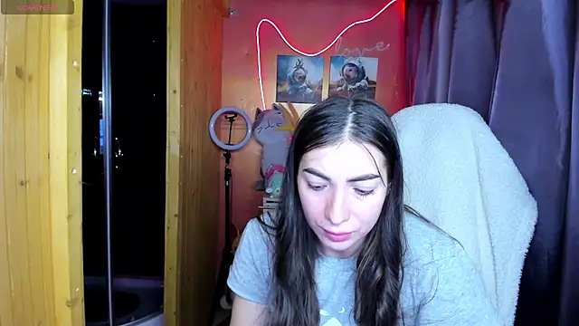 Fiery Brunette  online show from 26, 5, 2026