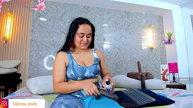 sabrina shark  online show from 16, 10, 2025