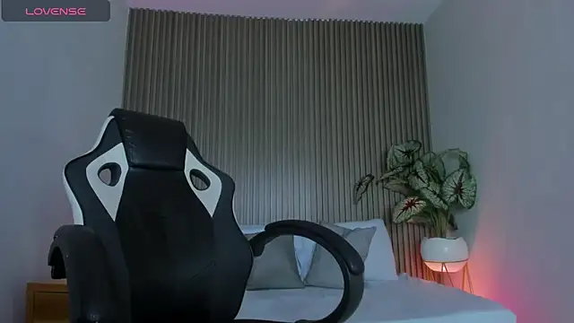 ayla13  online show from 20, 2, 2026