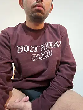 Snapshot of rhuh3991 chatting on 15, 12, 2024 rhuh3991 online show from 15, 12, 2024