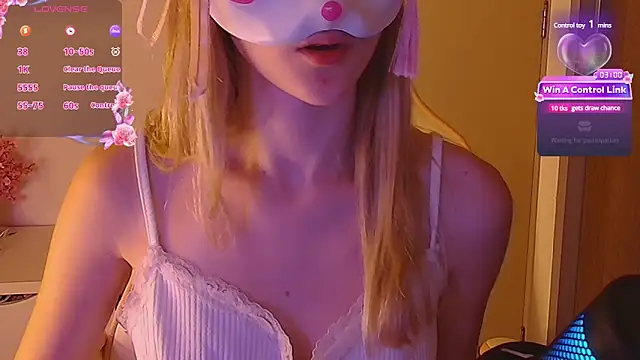 Snapshot of Sydney_Swan chatting on 1, 2, 2025 Sydney Swan online show from 1, 2, 2025