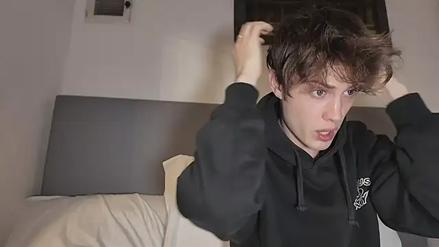 twinkyjd  online show from 15, 1, 2026