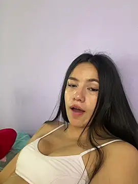 Snapshot of hannahb-e chatting on 25, 1, 2025 hannahb-e online show from 25, 1, 2025