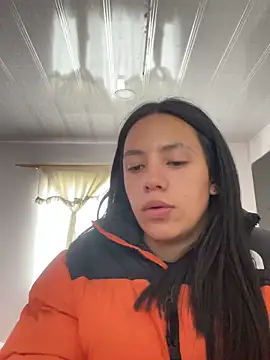 Snapshot of hannahb-e chatting on 15, 2, 2026 hannahb-e online show from 15, 2, 2026