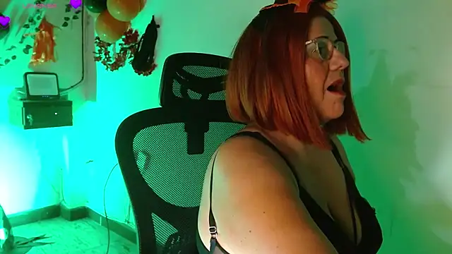 Snapshot of _samara chatting on 4, 10, 2025 samara online show from 4, 10, 2025