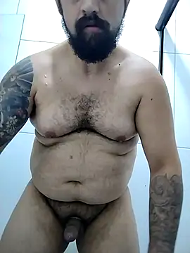 Snapshot of BarbudoSP35 chatting on 9, 11, 2025 BarbudoSP35 online show from 9, 11, 2025