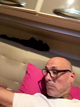 gigetto1977 online show from 6, 1, 2026