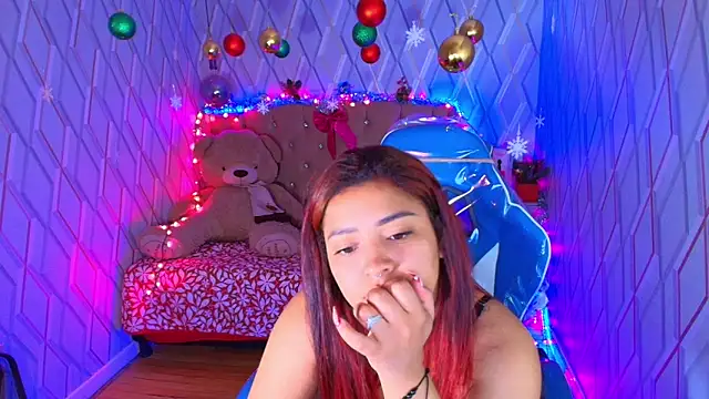 NicolleTaylor online show from 18, 12, 2025