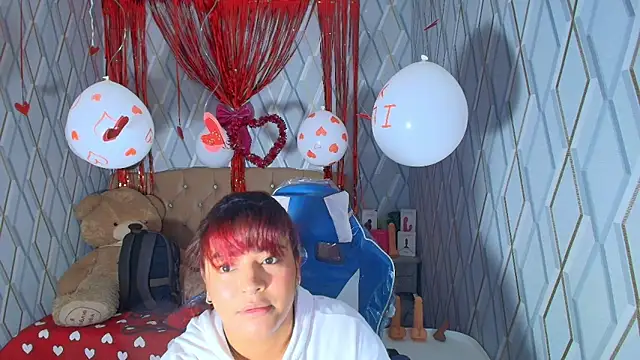 NicolleTaylor online show from 12, 2, 2026