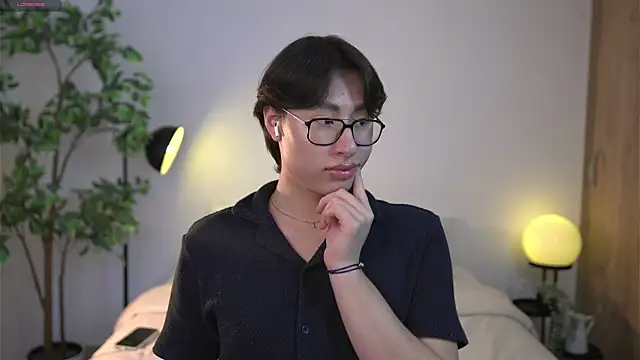 SrLuis18 online show from 12, 4, 2026