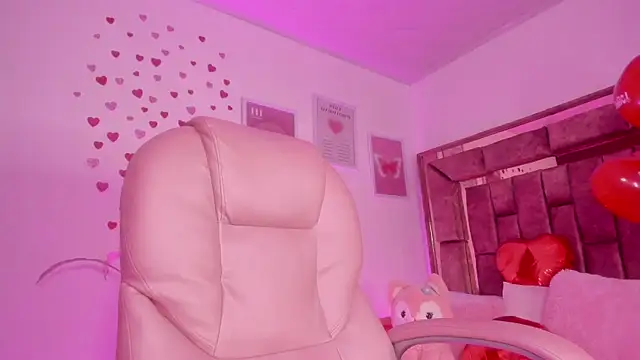 Snapshot of Celestecute_ chatting on 15, 2, 2025 Celestecute online show from 15, 2, 2025