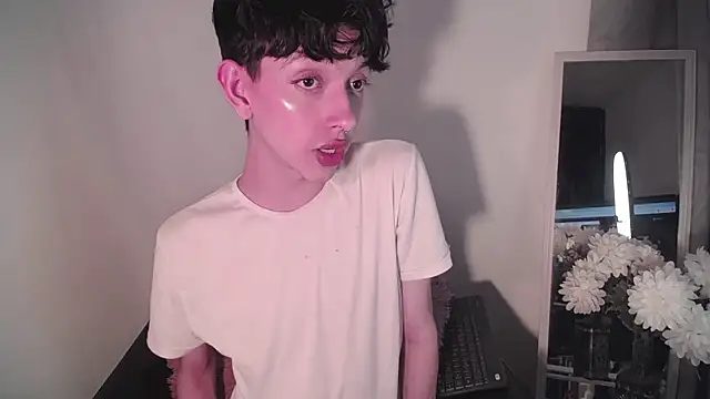 lyamthommpson online show from 8, 2, 2025