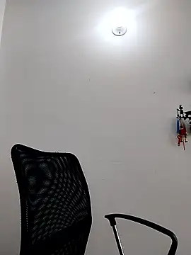 Emily Wane online show from 5, 1, 2026