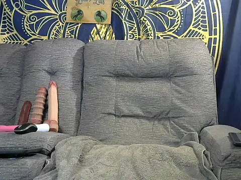 lovely lola1111 online show from 17, 1, 2026