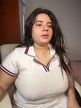 Snapshot of horny_roomiess chatting on 18, 6, 2026 horny roomiess online show from 18, 6, 2026