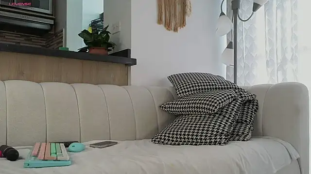 Victoria-Harper online show from 11, 2, 2026