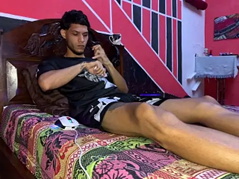 Snapshot of tanned_boy chatting on 12, 6, 2026 tanned boy online show from 12, 6, 2026