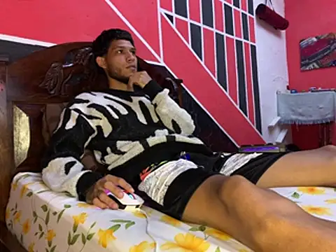 Snapshot of tanned_boy chatting on 23, 6, 2026 tanned boy online show from 23, 6, 2026