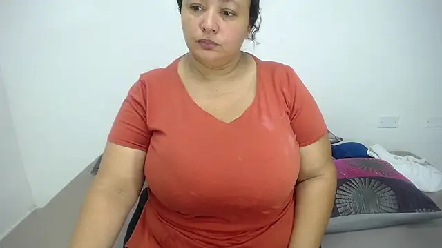 Snapshot of CrushOnMe_ chatting on 20, 6, 2026 CrushOnMe online show from 20, 6, 2026