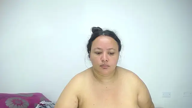 Snapshot of CrushOnMe_ chatting on 23, 6, 2026 CrushOnMe online show from 23, 6, 2026