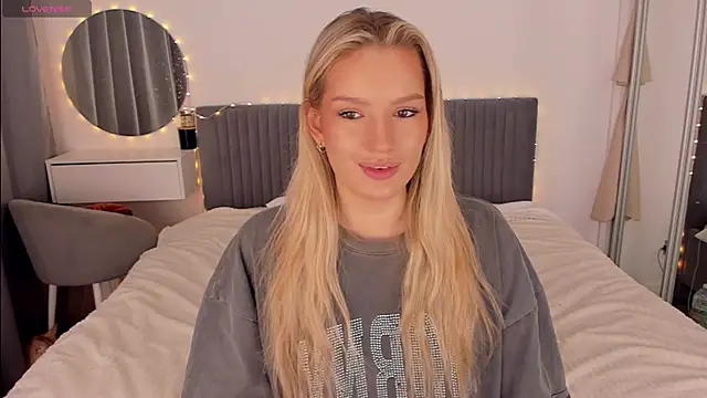 Snapshot of CassieRayss chatting on 23, 2, 2026 CassieRayss online show from 23, 2, 2026