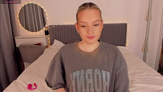 Snapshot of CassieRayss chatting on 2, 3, 2026 CassieRayss online show from 2, 3, 2026