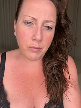 Snapshot of xsexycurvymilf chatting on 6, 5, 2026 xsexycurvymilf online show from 6, 5, 2026