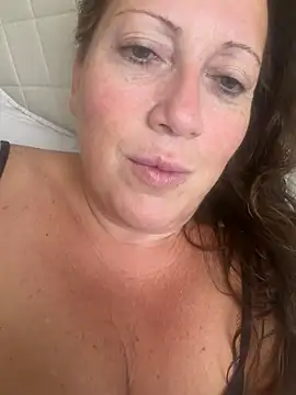 xsexycurvymilf online show from 30, 7, 2026