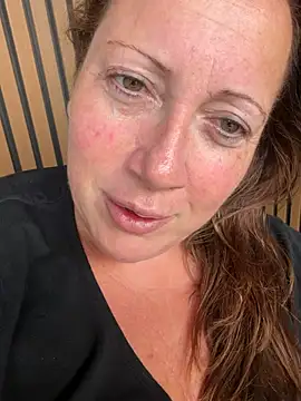 xsexycurvymilf online show from 1, 8, 2026