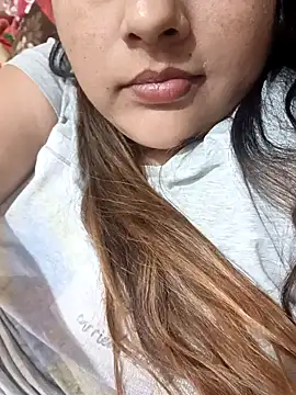 Snapshot of _Redwine_ chatting on 12, 2, 2025 Redwine online show from 12, 2, 2025