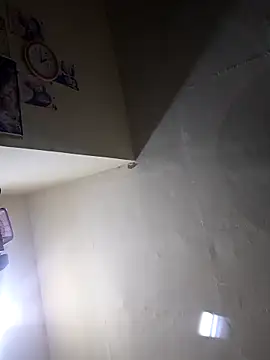 Snapshot of _Redwine_ chatting on 17, 9, 2025 Redwine online show from 17, 9, 2025