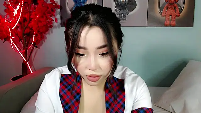 Snapshot of ichiben chatting on 5, 2, 2025 ichiben online show from 5, 2, 2025