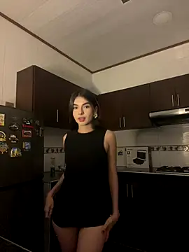 Coralinee 01 online show from 21, 11, 2025