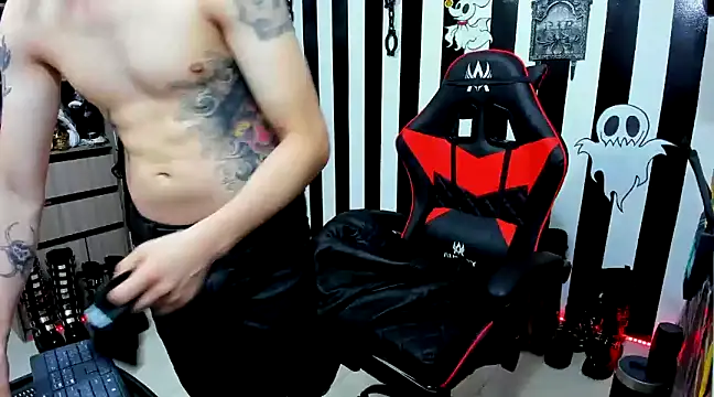 Snapshot of daven56 chatting on 6, 12, 2024 daven56 online show from 6, 12, 2024