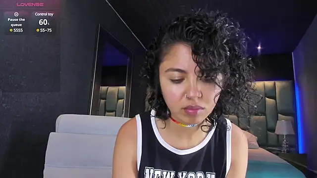 Snapshot of Amareto_ chatting on 1, 3, 2025 Amareto online show from 1, 3, 2025