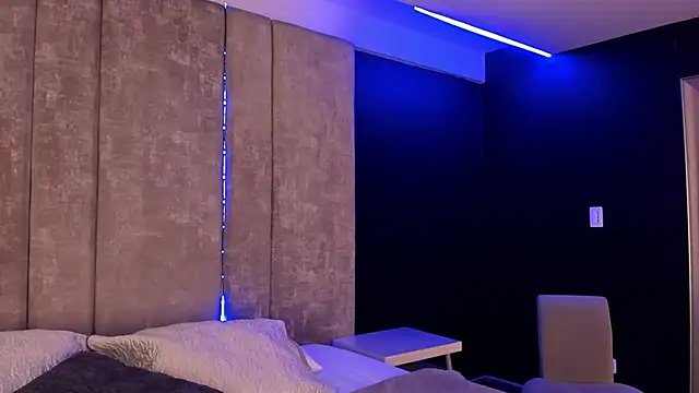 Snapshot of Amareto_ chatting on 11, 9, 2025 Amareto online show from 11, 9, 2025